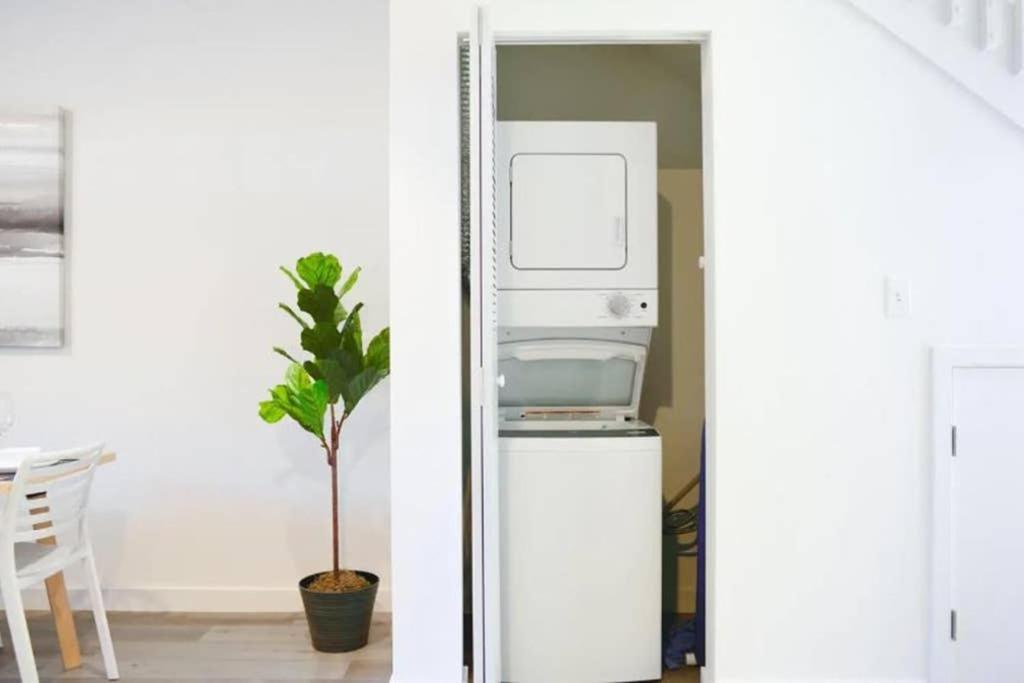 Outstanding Townhouse 18 Min From The Beach - Th2 マイアミ エクステリア 写真